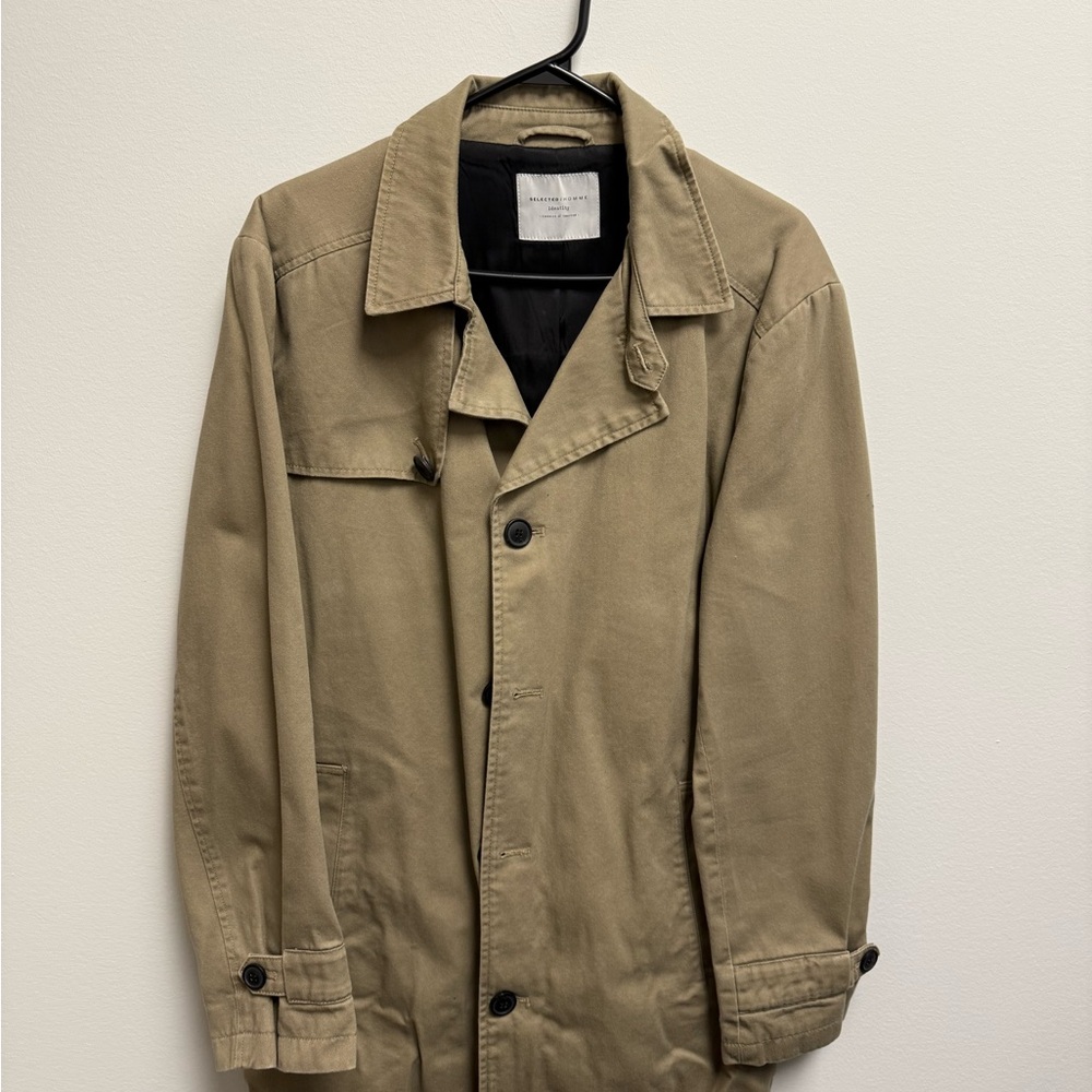 Classic Men's Tan Trench Coat